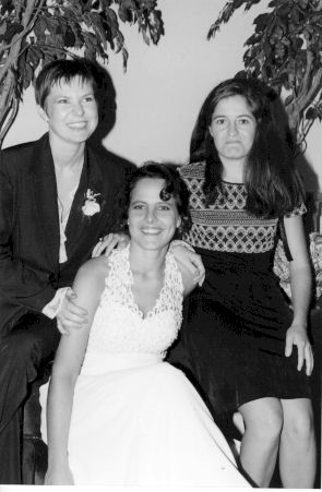 c_wed_1.jpg (28128 bytes)